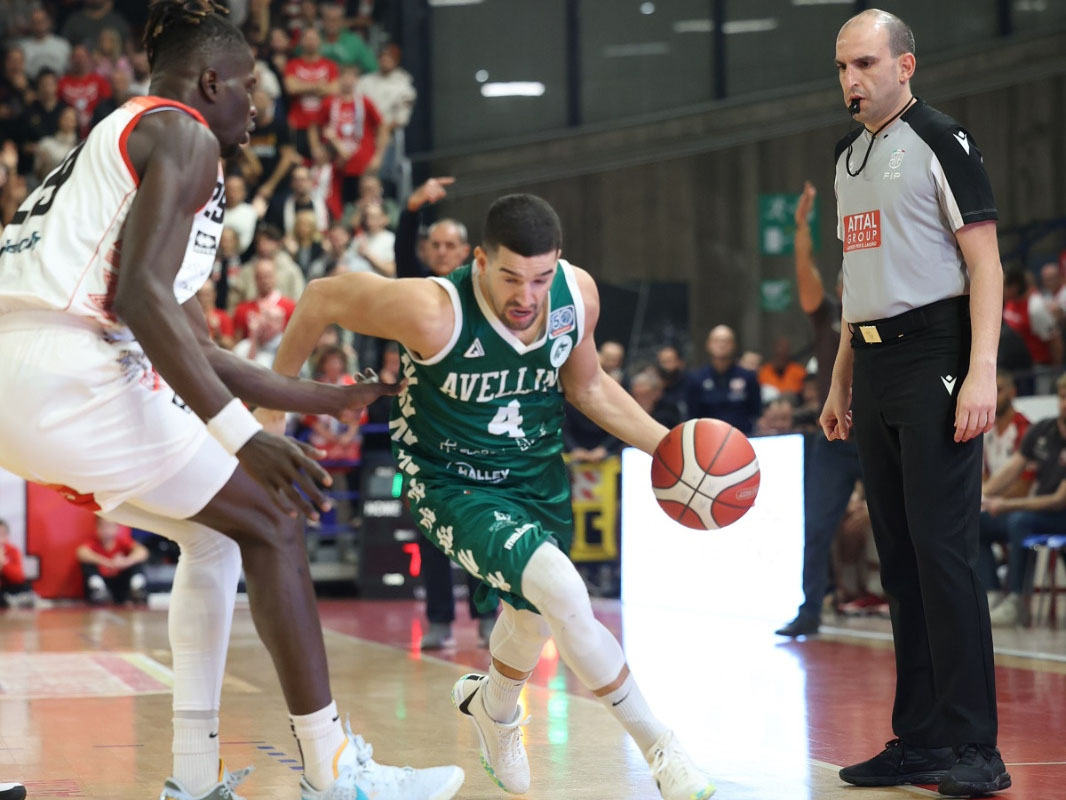 Avellino Basket spaventa la capolista Rimini